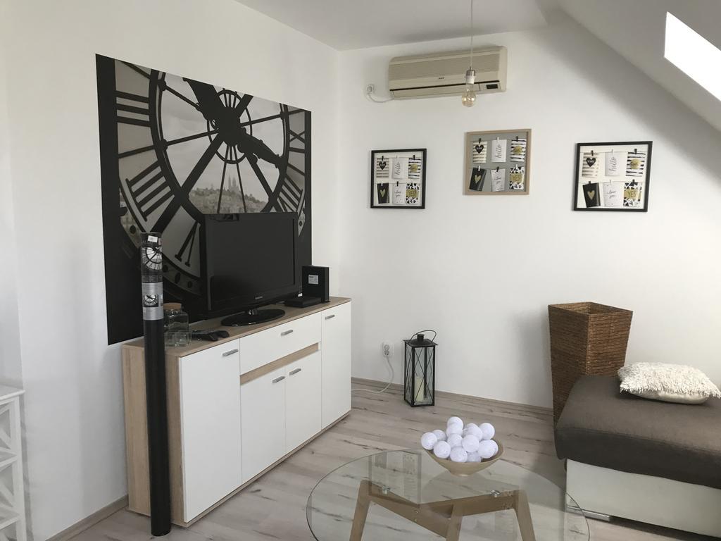 Arany Apartman Szegedin Exterior foto